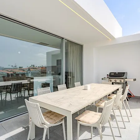 Villa Bellavista - Infinity Heated Pool, Panoramic Views And Bbq *