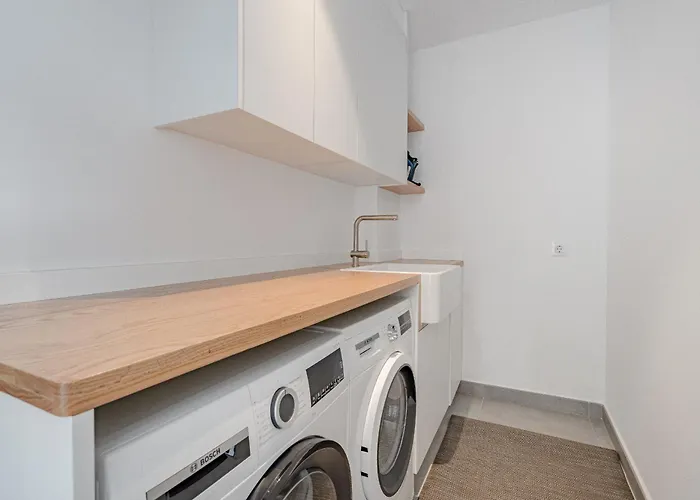 Bellavista カジャオ・サルバヘ